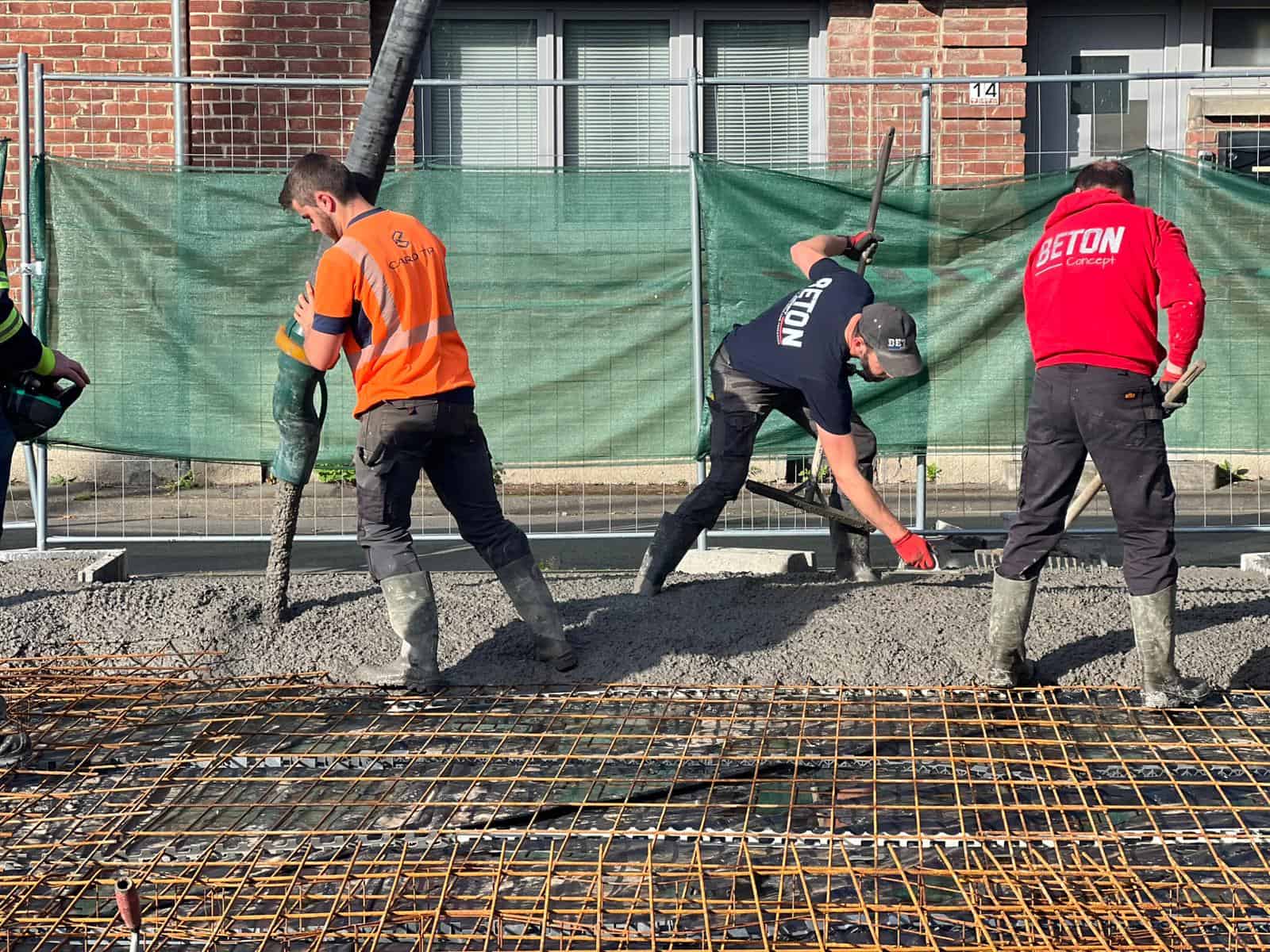 Notre équipe en plein féraillage.